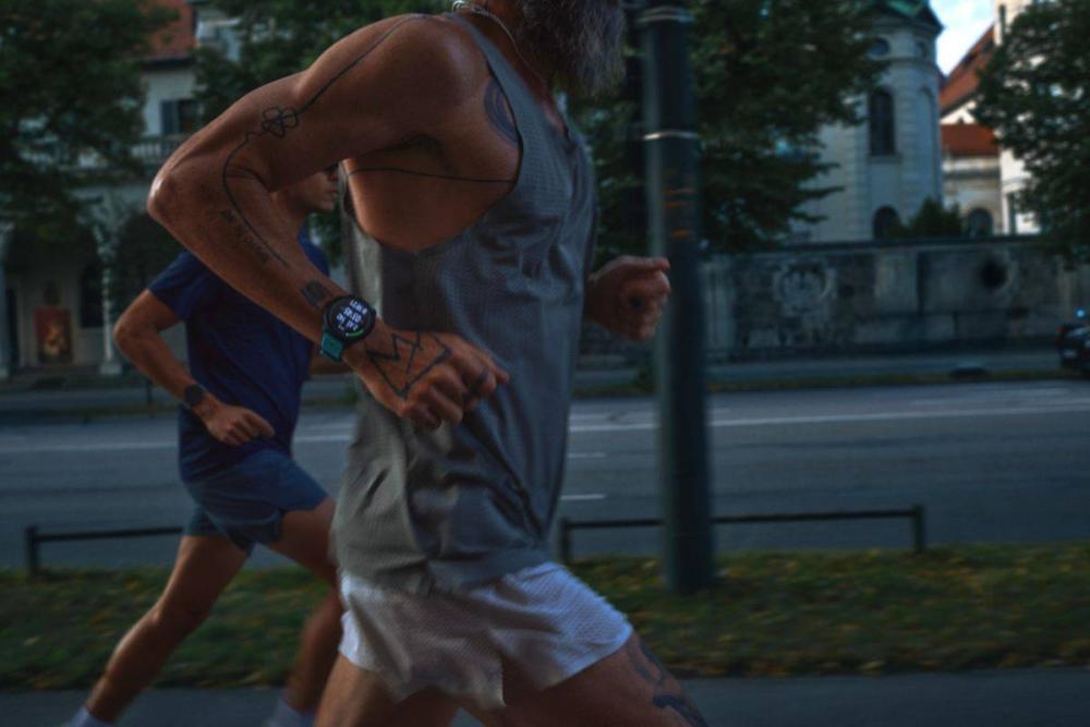 Suunto Race 2 multisport óra