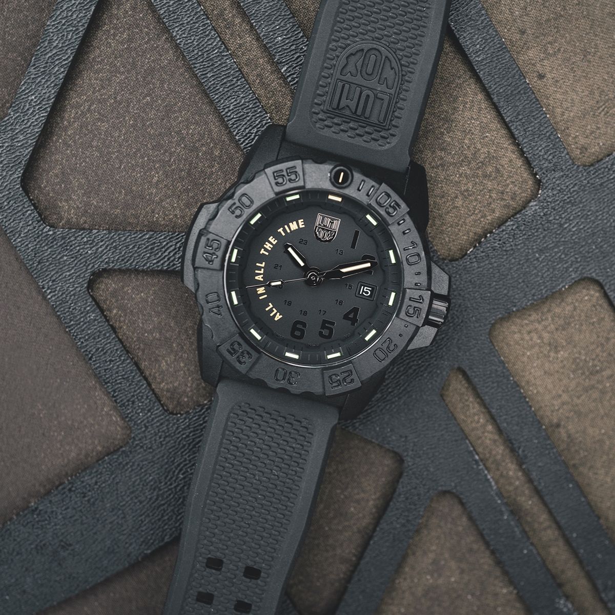 Luminox Navy SEAL 3500 Series All In All The Time Limited Edition férfi karóra