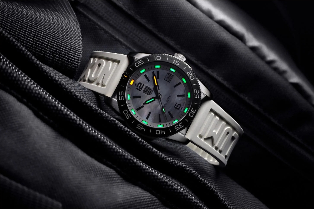 Luminox óra