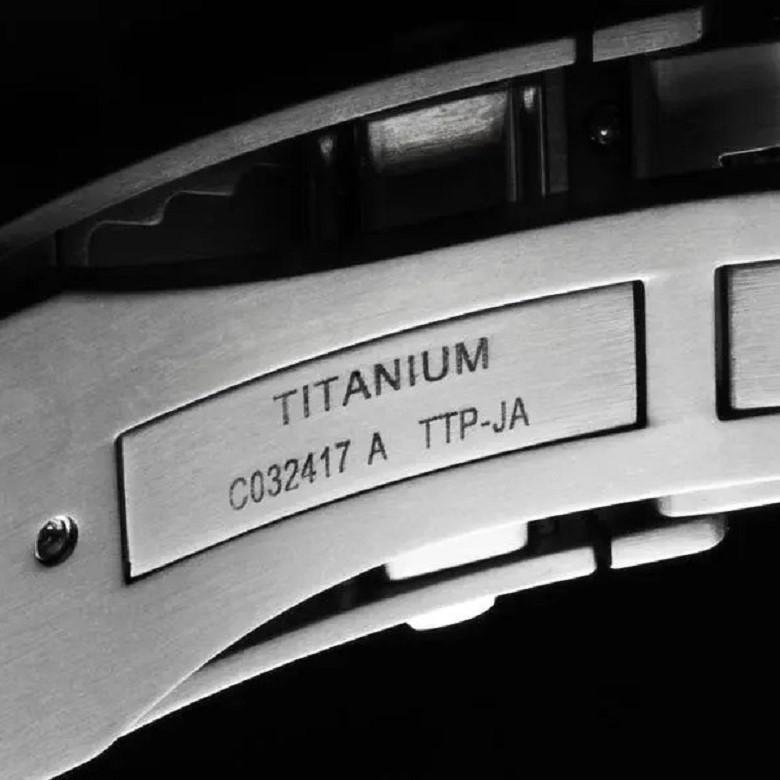 Certina C032.051.44.036.00 óra - Titánium