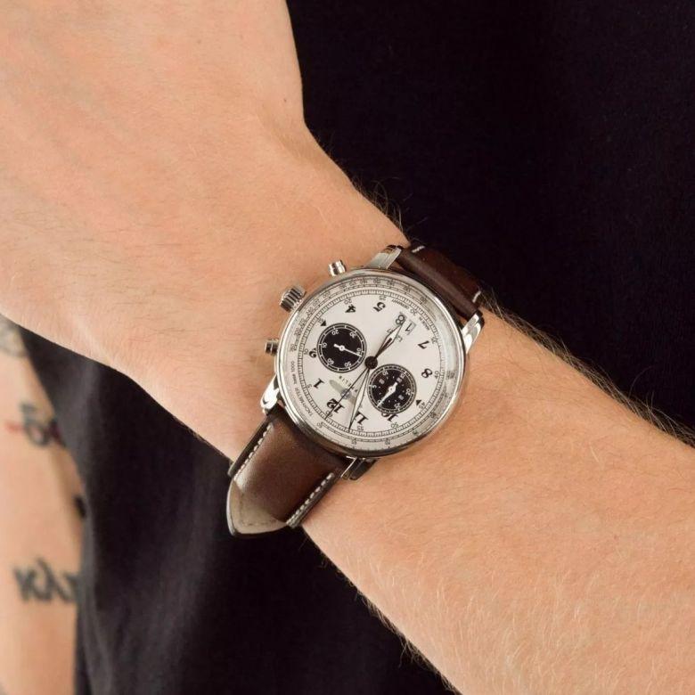 Zegarek Zeppelin 8684-5 - Tarcza