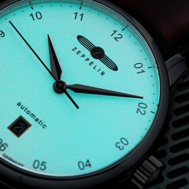 Zegarek Zeppelin 8670M-3 - Super-LumiNova technológia